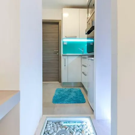 Modern Rino 아파트